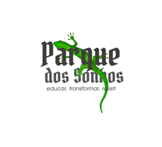 Logo of Parque dos Sonhos featuring a green gecko climbing across stylised black text and the slogan 